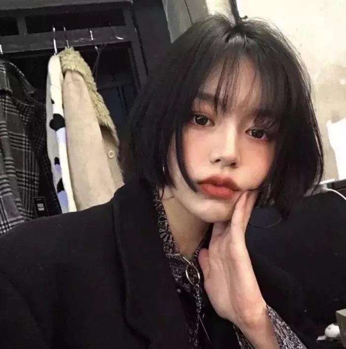 不愿恋爱的雀斑小姐